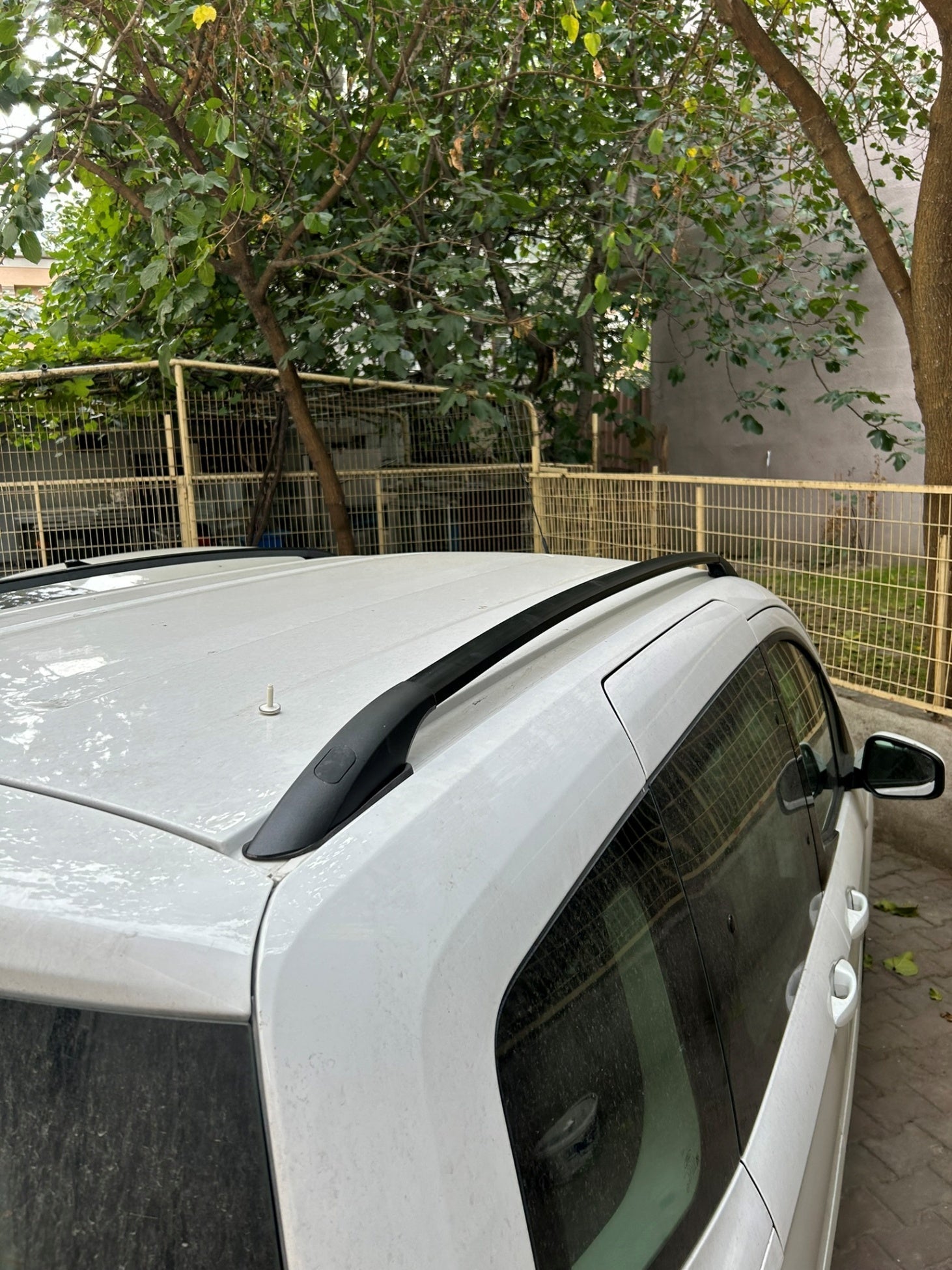 Ford Transit Courier Aluminium Roof Rails Silver 2016-2023 Ford Transit Courier Aluminium Roof Rails Silver 2016-2023